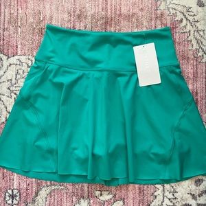 ATHLETA ACE TENNIS SKORT 15.5"